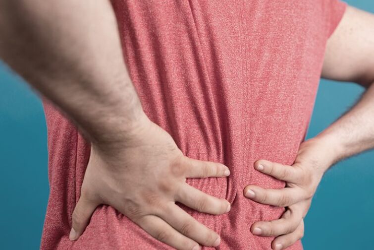 causas de dor nas costas na região lombar